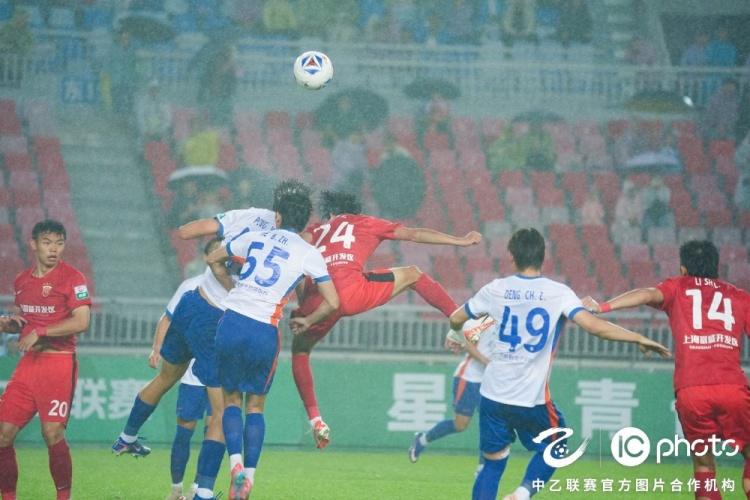 BBC：切尔西不会接受关于加纳乔的租借报价，只考虑永久出售